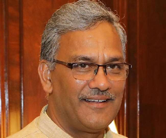 पूर्व मुख्यमंत्री त्रिवेंद्र सिंह रावत ने कहा कि अरविंद केजरीवाल पहले अपना चेहरा ही बचा लें।