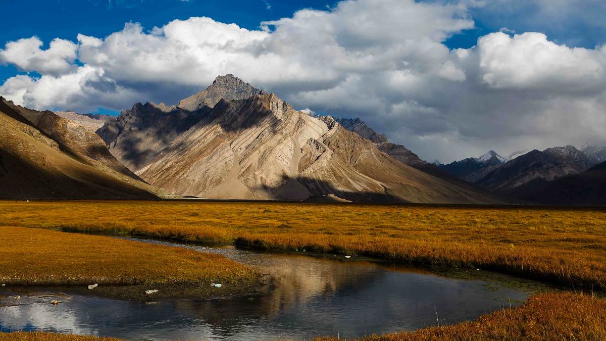 IRCTC Leh-Ladakh Tour Package: आईआरसीटीसी लेकर आया है मात्र 41360 रुपए में लेह-लद्दाख घूमने का मौका