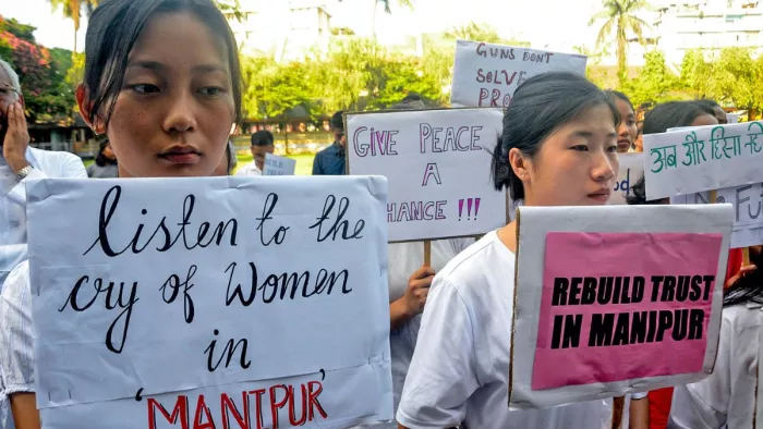 भीड़ की हैवानियत की शिकार महिला की याचिका पर मणिपुर सरकार से जवाब तलब (file photo)