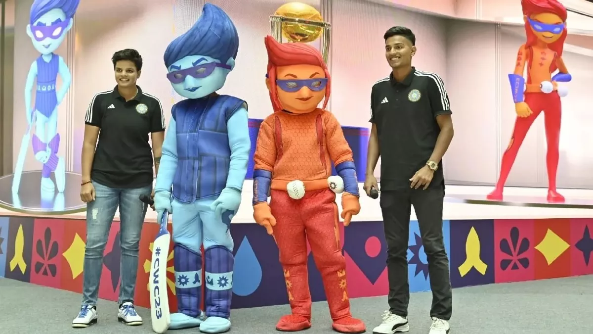 World Cup Mascot- 12 साल बाद विश्व कप में मैस्कॉट की हुई वापसी, Shafali Verma और Yash Dhull बने गवाह