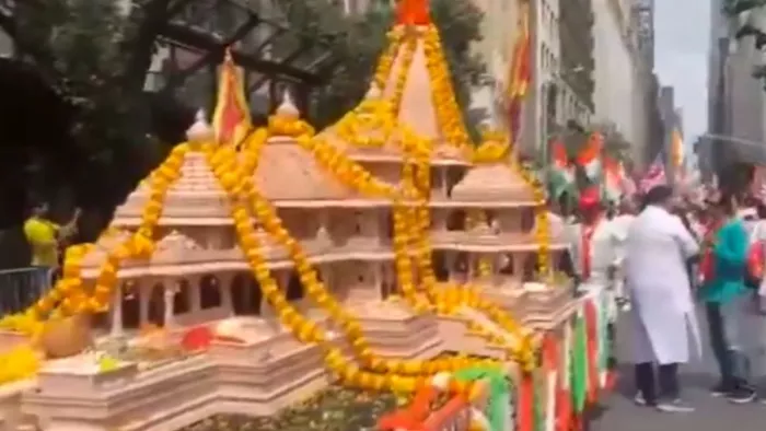 India Day Parade: इंडिया डे परेड में दिखी राम मंदिर की झांकी। (फोटो- एएनआई)