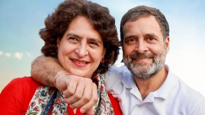 राहुल गांधी ने बहन प्रियंका गांधी वाड्रा के साथ फोटो शेयर की है।