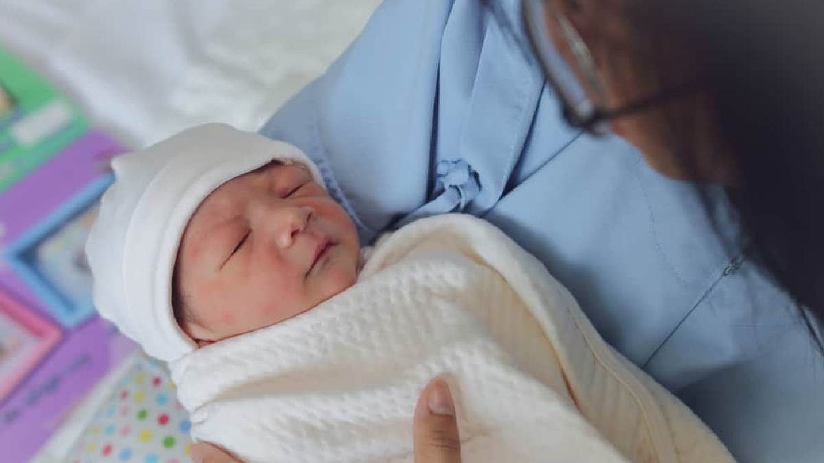 https://www.jagranimages.com/images/newimg/19082025/19_08_2025-baby_4_24017376.jpg