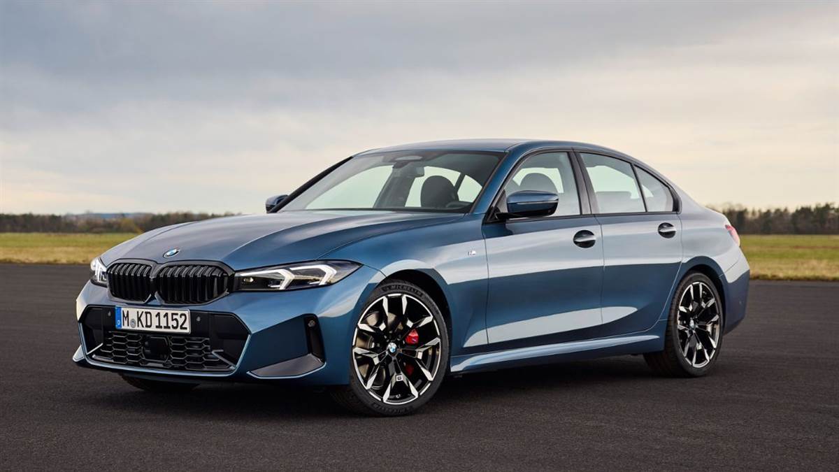 https://www.jagranimages.com/images/newimg/19082025/19_08_2025-bmw_new_launch_020144_24017644.jpg