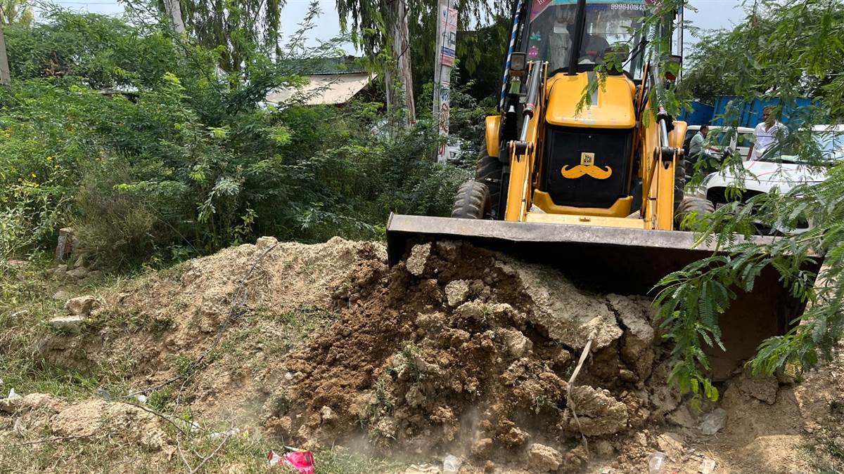 ncr bulldozer action mahendragarh news illegal colony demolished in narnaul