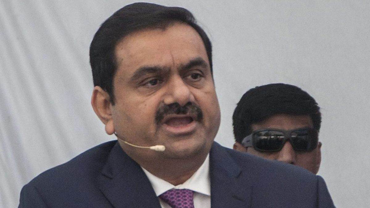 https://www.jagranimages.com/images/newimg/19082025/19_08_2025-gautan_adani_iit_kharagpur_24017399.jpg