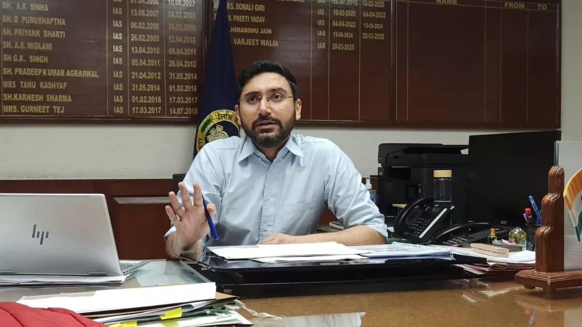 Punjab News: भाखड़ा बांध के फ्लड गेट से छोड़ा गया 45 हजार क्यूसिक पानी, रूपनगर में खतरे की आशंका नहीं