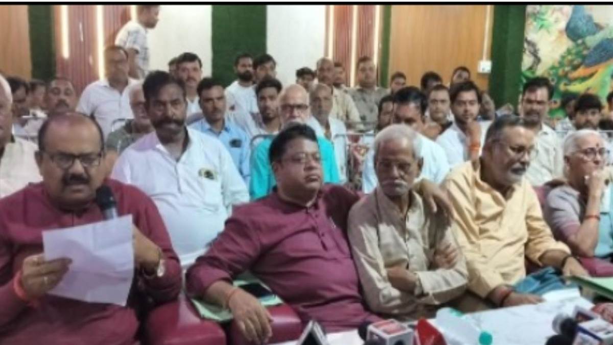 https://www.jagranimages.com/images/newimg/19082025/19_08_2025-kanpur_politics_24018007.jpg