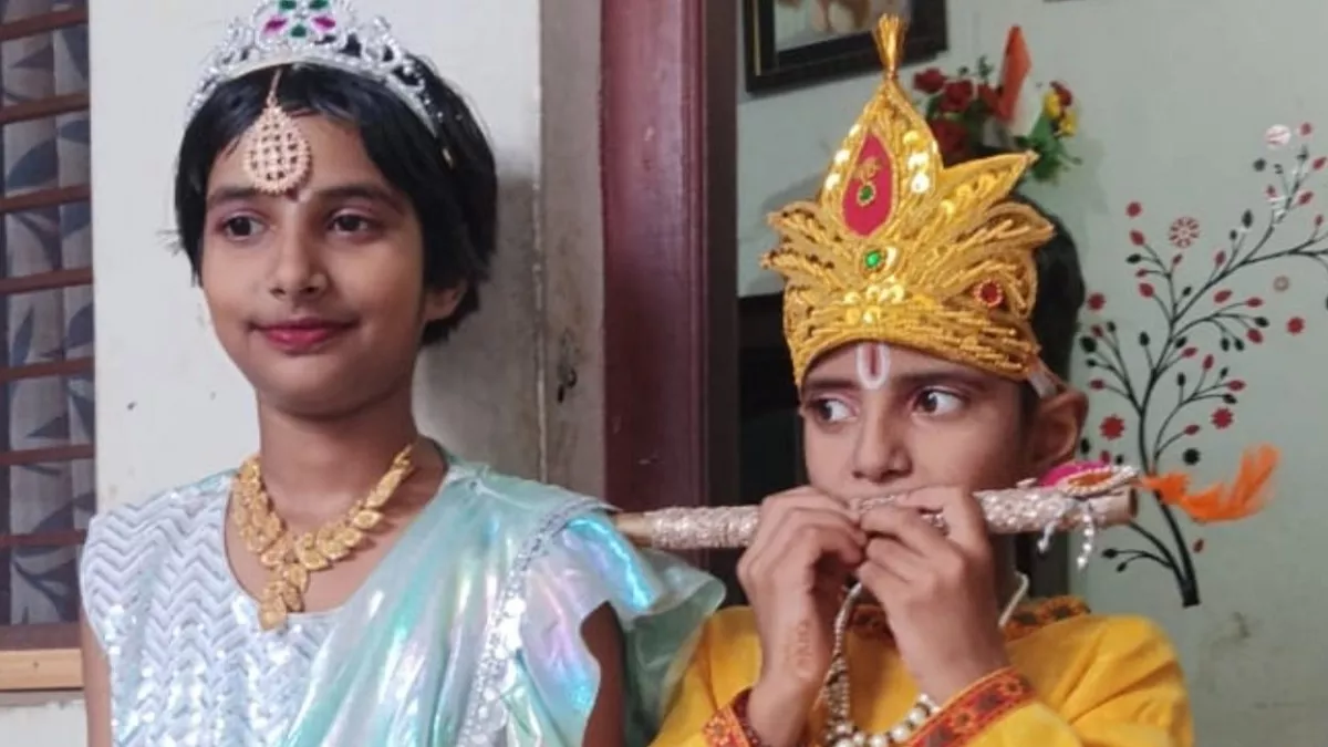 यूपी के इस जिले में घर में सो रहे भाई-बहन को सांप ने डसा, 11 साल की तमन्ना और सात वर्ष के पारस की मौत