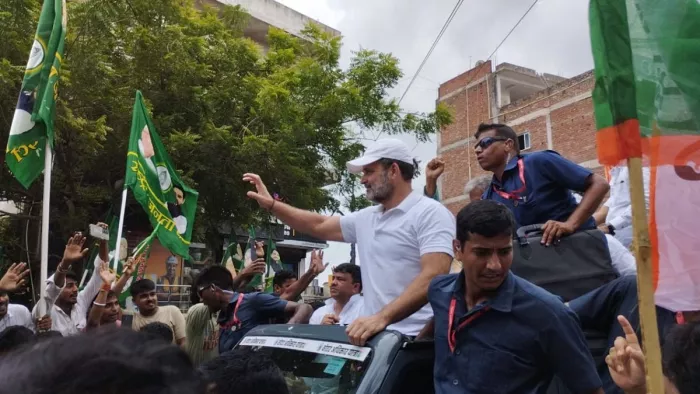 वोटर अधिकार यात्रा की एक तस्वीर। जागरण