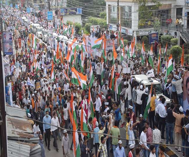 Arvind Kejriwal created atmosphere in favor of the party with the Tiranga Sankalp Yatra - तिरंगा संकल्प यात्रा में दिखी आम आदमी की ताकत, केजरीवाल ने बनाया माहौल