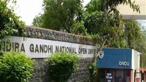 इंदिरा गांधी राष्ट्रीय मुक्त विश्वविद्यालय में प्रवेश।