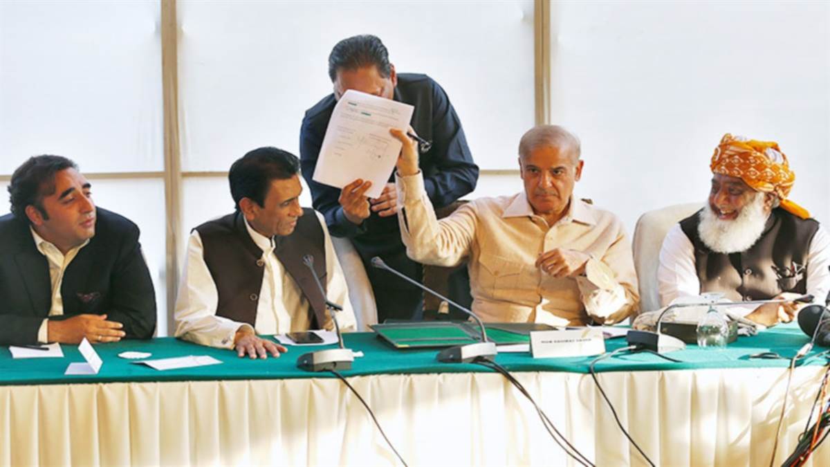 https://www.jagranimages.com/images/newimg/19092022/19_09_2022-pakistan_pm_shahbaz_sharif_23083038.jpg