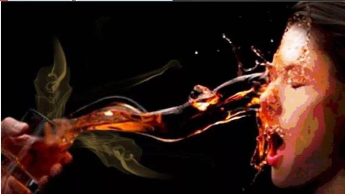 amit katta give threat to kill or acid attack if not marriage phd girl panic in family baghpat news