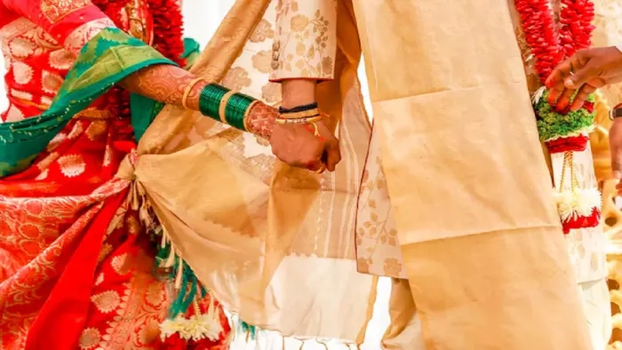 Remedies for Early Marriage: शीघ्र विवाह के लिए अश्विन महीने में करें ये उपाय, मिलेगा मनपसंद जीवनसाथी