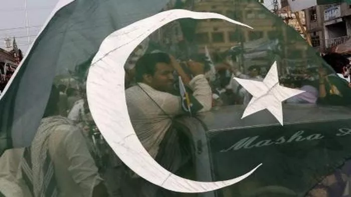 यूक्रेन को हथियार मुहैया कराने वाले दावे पर पाकिस्तान का जवाब