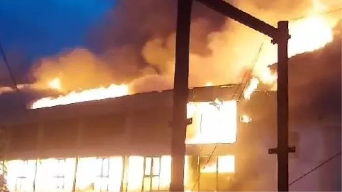 मालरोड पर बिछाई गई पानी की लाइन में भी नहीं छोड़े गए वाटर हाइड्रेंट