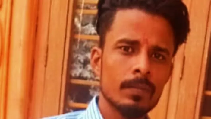 Hapur Crime: दो दोस्तों ने ईंट से युवक का सिर कुचलकर की हत्या।