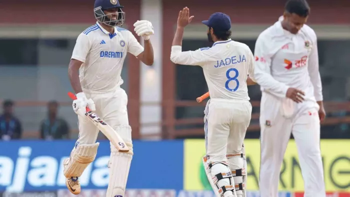 रविचंद्रन अश्विन और जडेजा ने खेली दमदार पारी