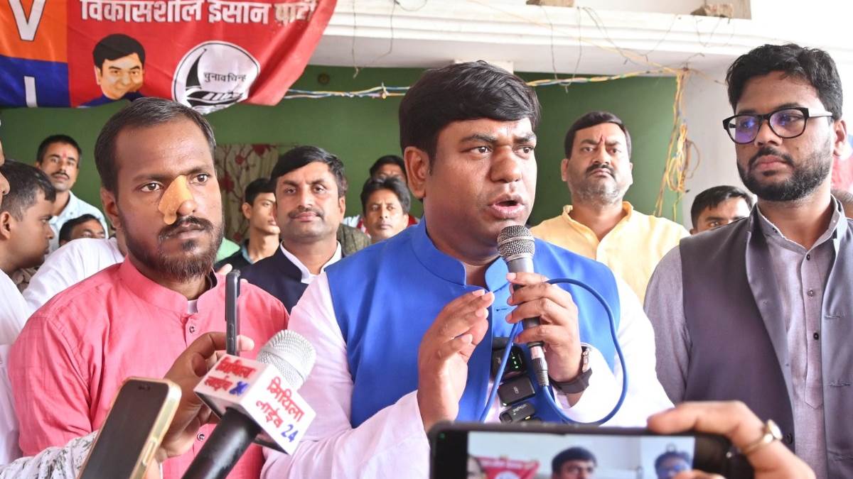 https://www.jagranimages.com/images/newimg/19092025/19_09_2025-mukesh_24052579.jpg