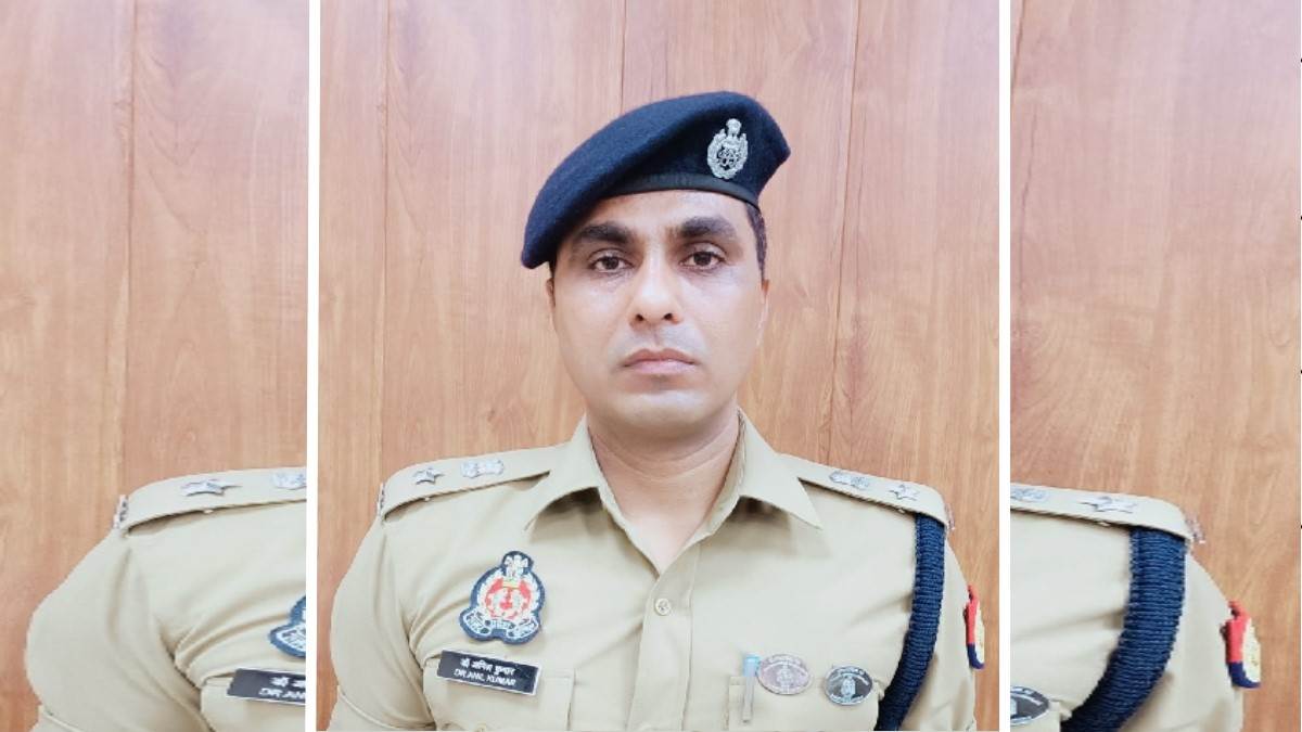 https://www.jagranimages.com/images/newimg/19092025/19_09_2025-police_24052459.jpg