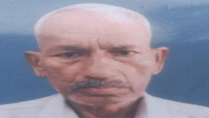 कौशांबी में सड़क हादसे में मृत शारदा प्रसाद। फाइल फोटो