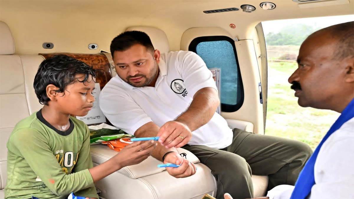 https://www.jagranimages.com/images/newimg/19092025/19_09_2025-tejashwi_yadav_helicopter_24052153.jpg