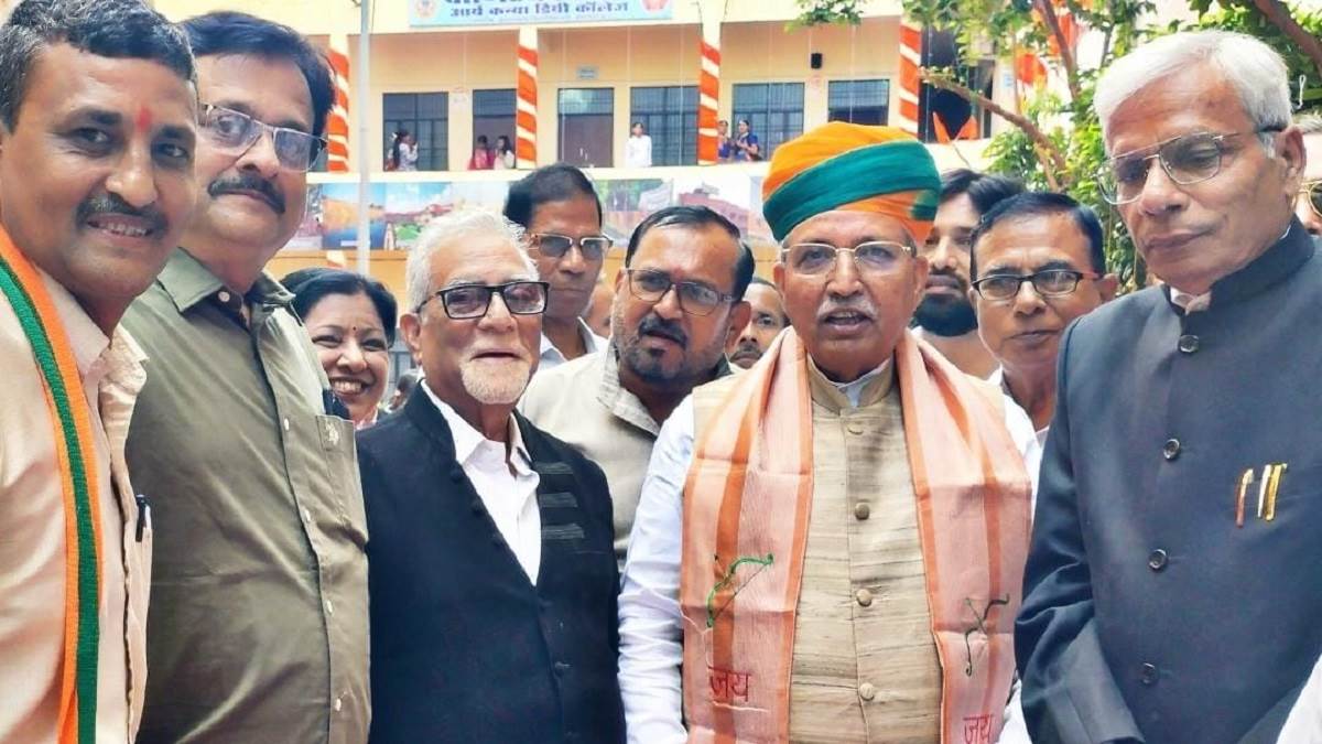 https://www.jagranimages.com/images/newimg/19092025/19_09_2025-union_minister_meghwal_24052737.jpg