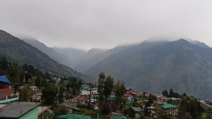 Uttarakhand Weather Update: कुमाऊं के पर्वतीय क्षेत्रों में दो दिन हल्की वर्षा, हिमपात के भी आसार