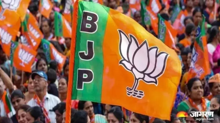 जातीय समीकरण को मजबूत करने में जुटी BJP।