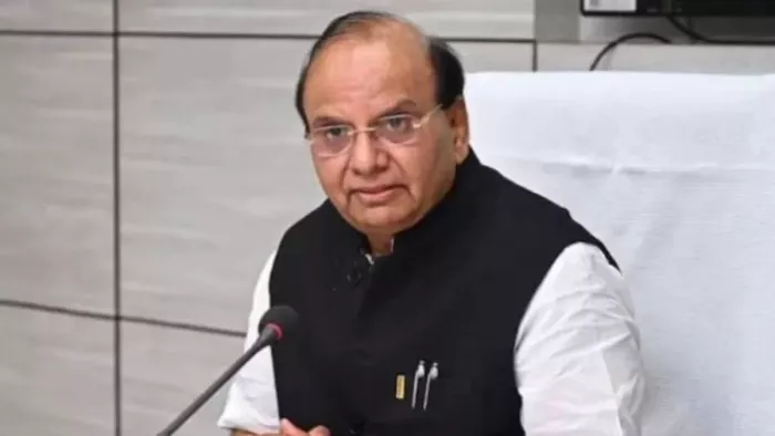 तीन वर्श से अधिक समय से भूमि अधिग्रहण था लंबित