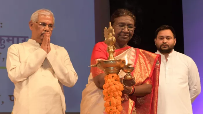 राष्ट्रपति द्रौपदी मुर्मु के सम्मान में रात्रिभोज का आयोजन किया गया