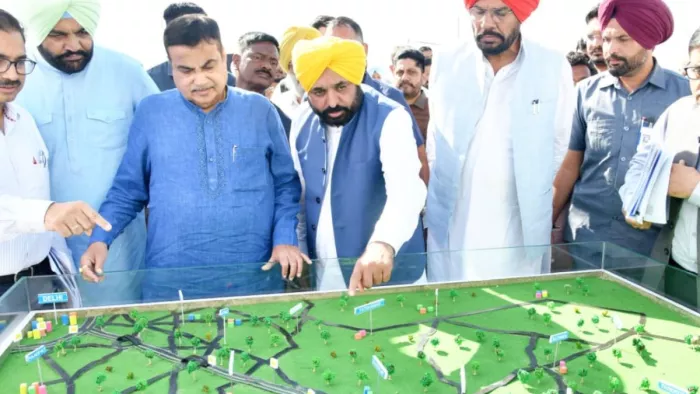 अमृतसर से दिल्ली का सफर मात्र 40 मिनट में, Photo Social Media