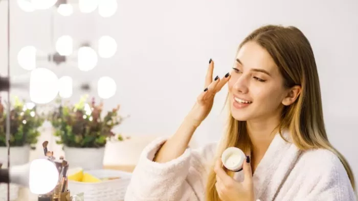 Skin Care Tips: इस तरह रखें अपनी त्वचा का ख्याल