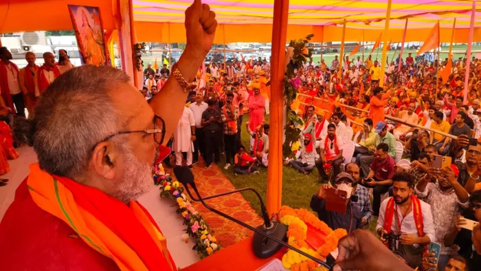कटिहार में गरजते हुए गिरिराज सिंह (जागरण)