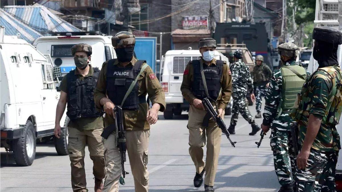 jammu kashmir what is hybrid terrorism two terrorists belonging to ghaznavi force arrested three grenades one pistol recovered