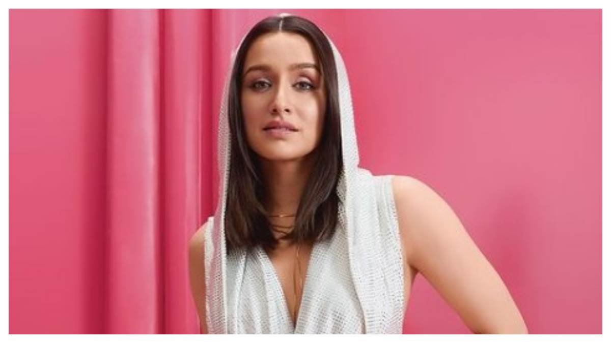 https://www.jagranimages.com/images/newimg/19102024/19_10_2024-shraddha_kapoor_1_23818272.jpg