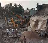 Cracker Factory Blast Case: 24 लोगों की मौत के लिए अफसर जिम्मेदार नहीं, 75 दिन बाद तीन Clerk suspend