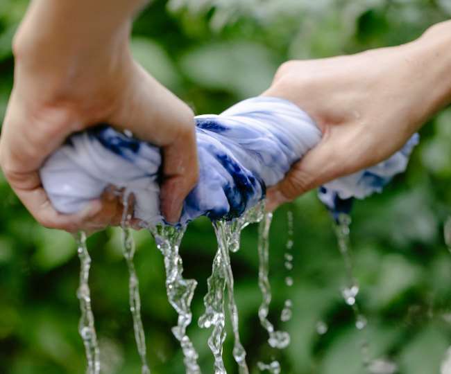 do not wake up crying along with removing stains for this do washing woollen clothes in winter