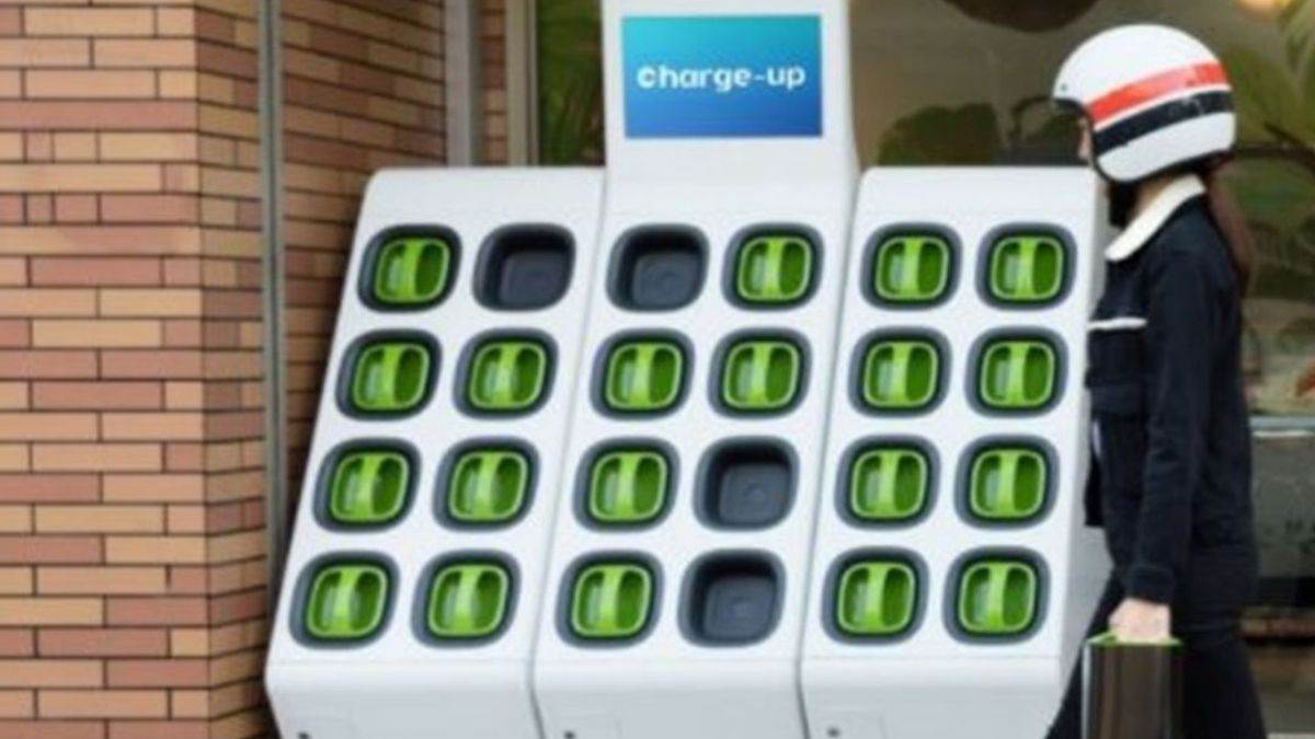 https://www.jagranimages.com/images/newimg/19112022/19_11_2022-battery_swapping_23214388.jpg