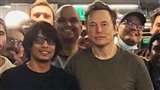 Twitter Owner Elon Musk: एलन मस्क के साथ हजारीबाग निवासी आकाश गौरव।