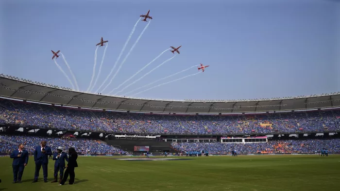 IND vs AUS Final: फाइनल मैच से पहले Air Show ने लूटी महफिल