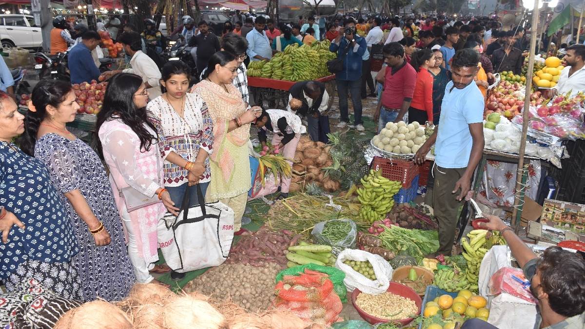 there will be strict security arrangements at the ghats during chhath puja in up dgp gave strict instructions