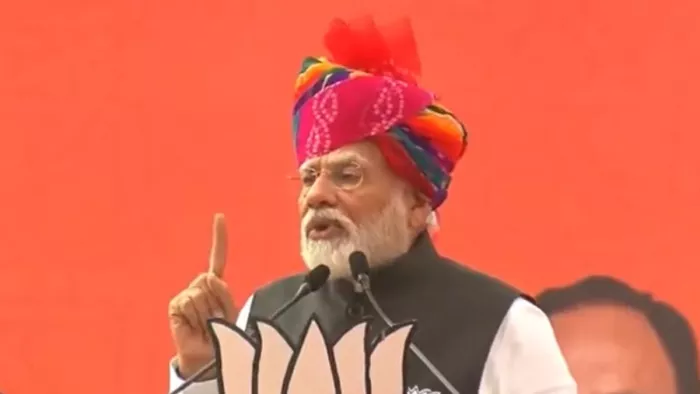 पीएम मोदी ने राजस्थान में रैली को संबोधित करते हुए कांग्रेस पर जमकर बोला हमला