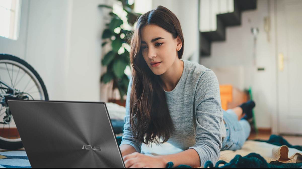 कनबोजिया दिया अमेजन ने महगाई को, इस सेल के साथ घटे Asus Laptop के दाम पूरे 21,000 तक
