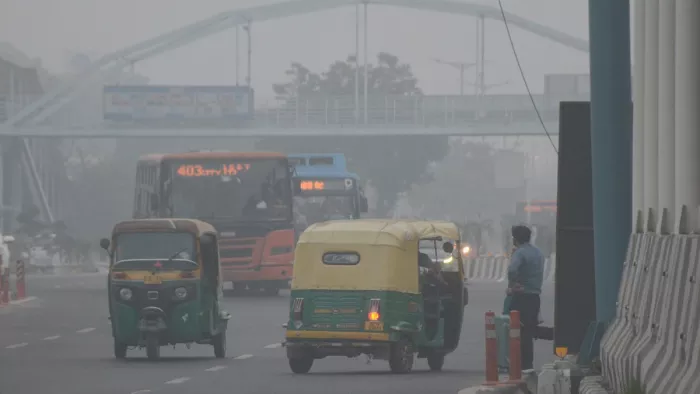 दिल्ली में बढ़ते प्रदूषण से हालात चिंताजनक हो गए हैं। फाइल फोटो