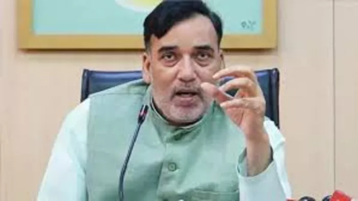 प्रदूषण से निपटने के लिए दिल्ली सरकार जल्द ही राजधानी में ऑड-ईवन नियम लागू कर सकती है।