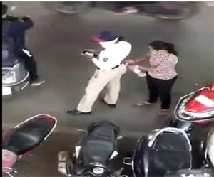 इस वीडियो को खबर लिखे जाने तक 21 हजार से अधिक बार देखा गया है।