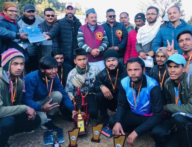 https://www.jagranimages.com/images/newimg/19122021/19_12_2021-19bagp20_22309219_222953.jpg