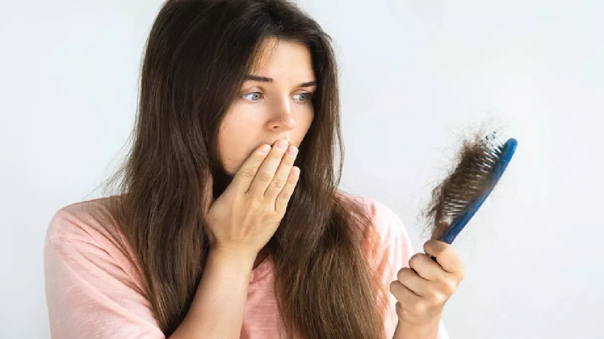 Hair Care Tips: हेयर फॉल की समस्या को दूर करने के लिए फॉलो करें ये आसान टिप्स - Follow these easy tips to overcome the problem of hair fall Hair Care Tips: हेयर फॉल की समस्या को दूर करने के लिए फॉलो करें ये आसान टिप्स - Follow these easy tips to overcome the problem of hair fall
